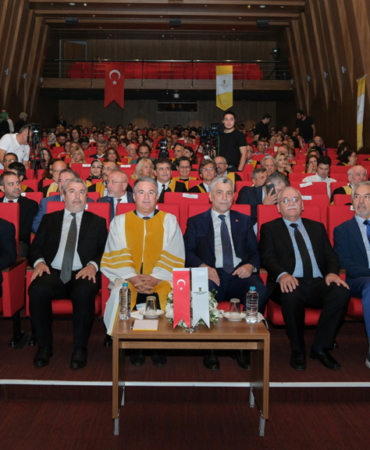 istanbul-Ticaret-Universitesi-2024-2025-Akademik-Yili-acilis-toreni-gerceklesti-1024x576-1