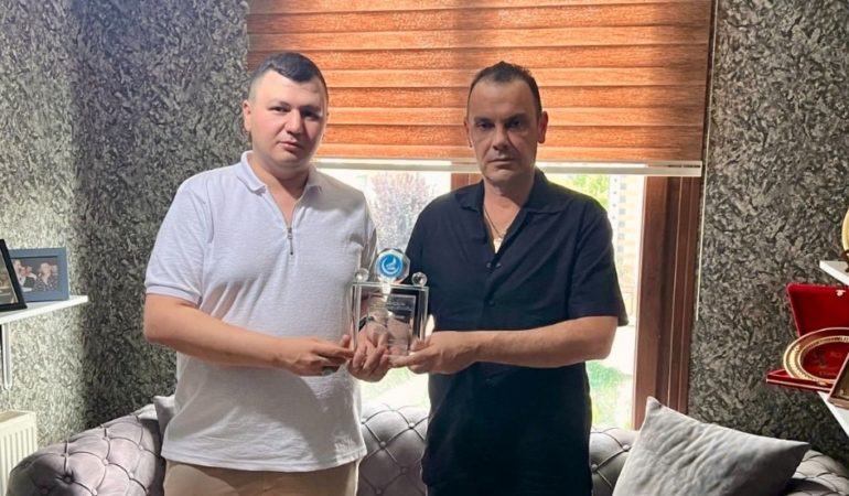 Etlik Ülkü Ocakları Başkanı Kerim Yazıharman ve İbrahim Murat Gündüz İşbirliği